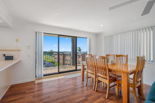 Port Macquarie Apartment | Riverview 13