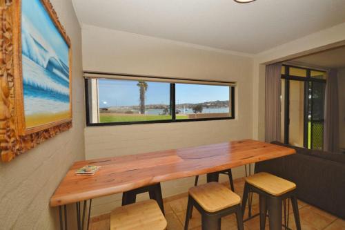 Kalbarri Apartment | Riverview Holiday Waterfront Apt 11 - 2 Storey - Kalbarri, WA
