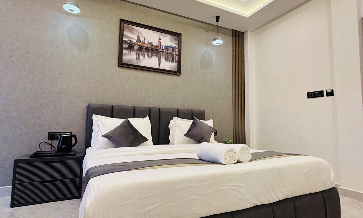 Allahabad Hotel | Rk Villa
