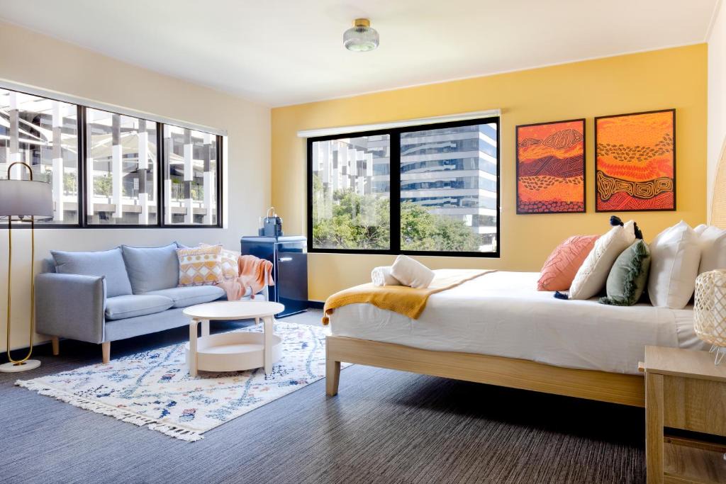 Brisbane Central Business District Hotel | Roamer Brisbane