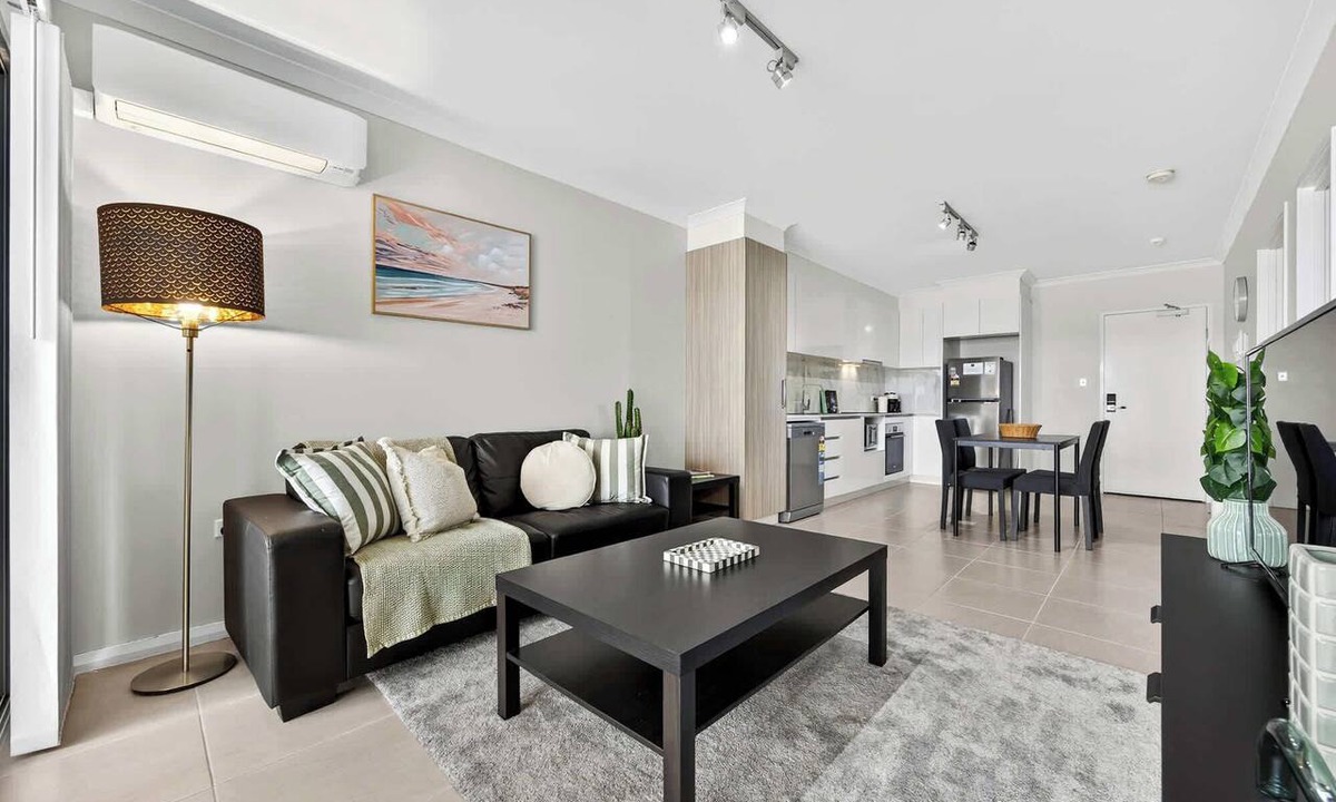 Rockingham Apartment | Rockingham Escape 2br Apt Near Beach and Shops