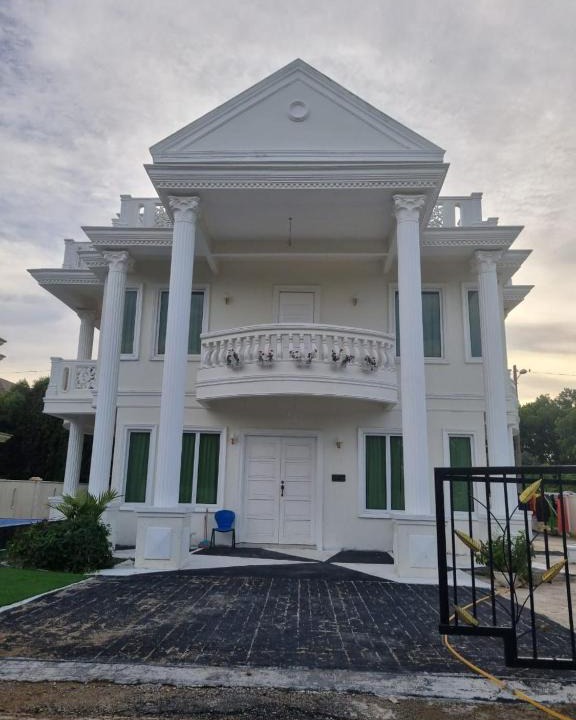 Telok Mas Villa | RoofTop Villa