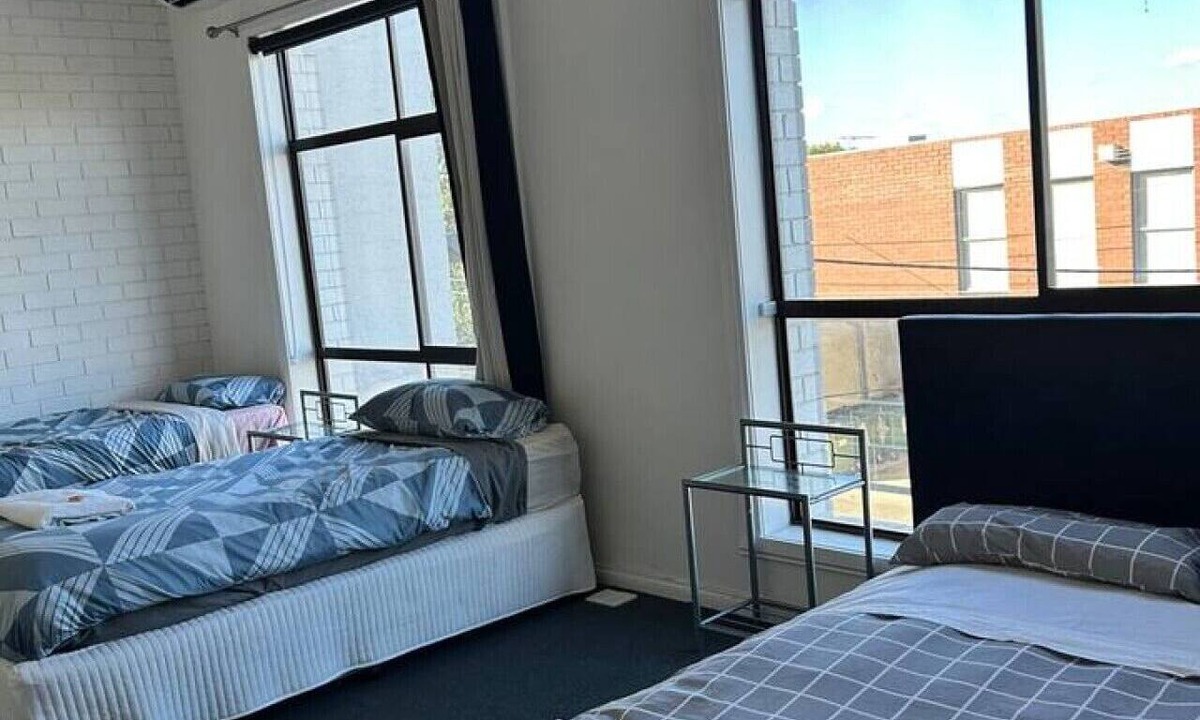 Brunswick East House | Room With a View (Private Room up to 4)