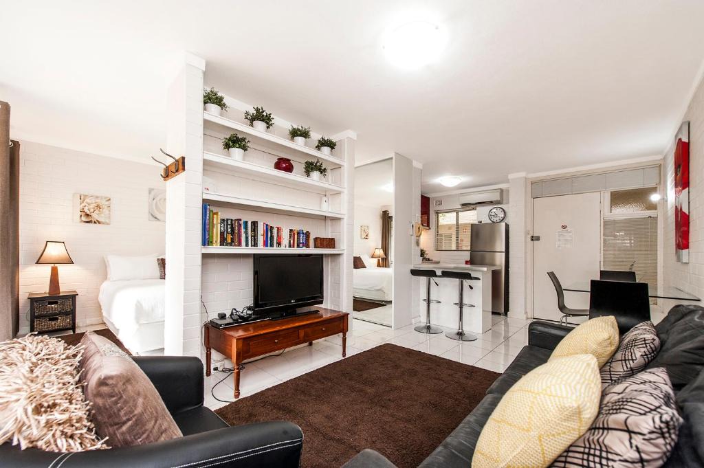 Shenton Park Apartment | Rosalie 02