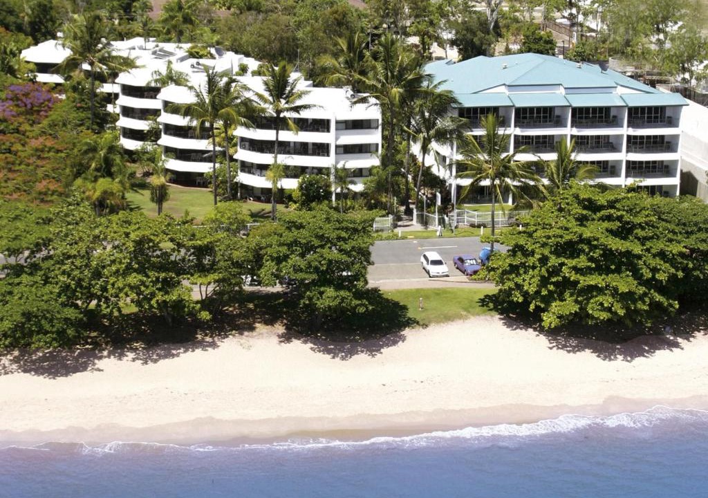Trinity Beach Apartment | Roydon Beachfront Apartments