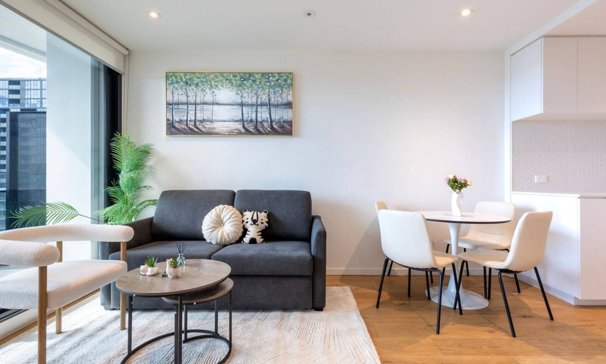 Footscray Apartment | Run Above It All Pool, Gym & Skyline Views
