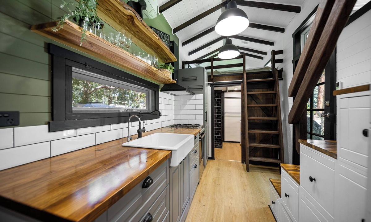 Palmwoods Cabin | Rural Oasis - Tiny Home | 2BR Cabin + Outdoor Firepit Experience
