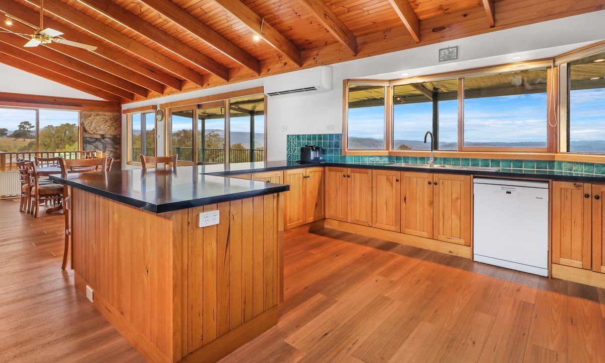 Barwite Other | Russ Paddock Farm Stay with wide open spaces & spectacular views.