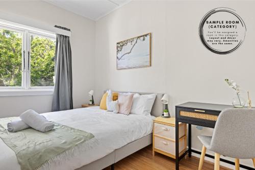 Glebe House | Rustic Queen Room in Glebe - Next to USYD - Shared Bathroom