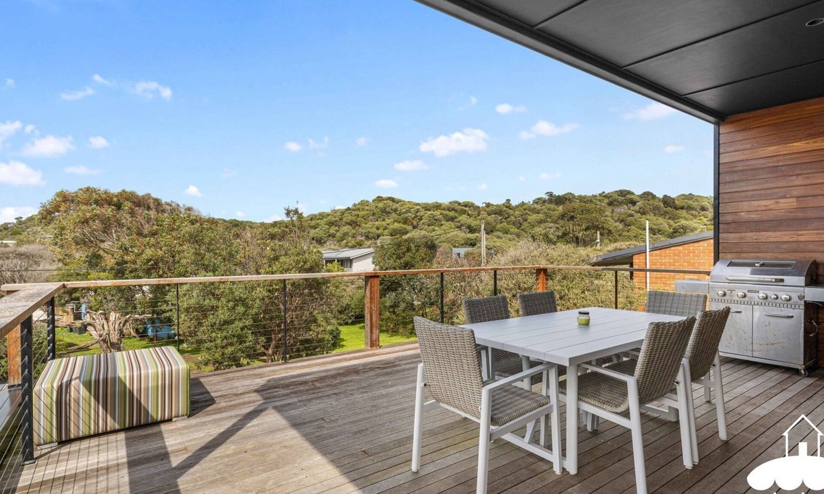 Sandy Point House | Ryans Rising Stay 3 Pay 2 Winter Special