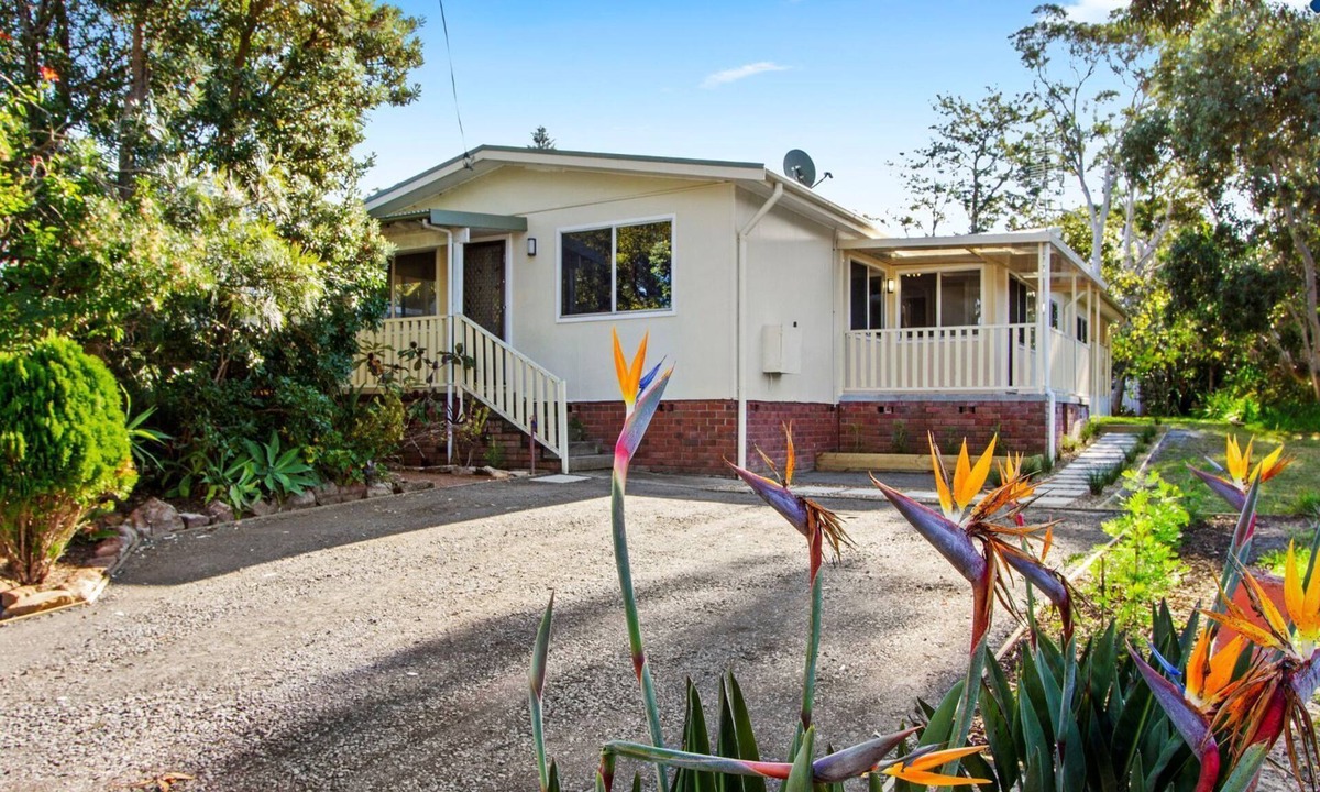 Callala Beach House | Sam's Beach Shack - Stay 3 Pay 2