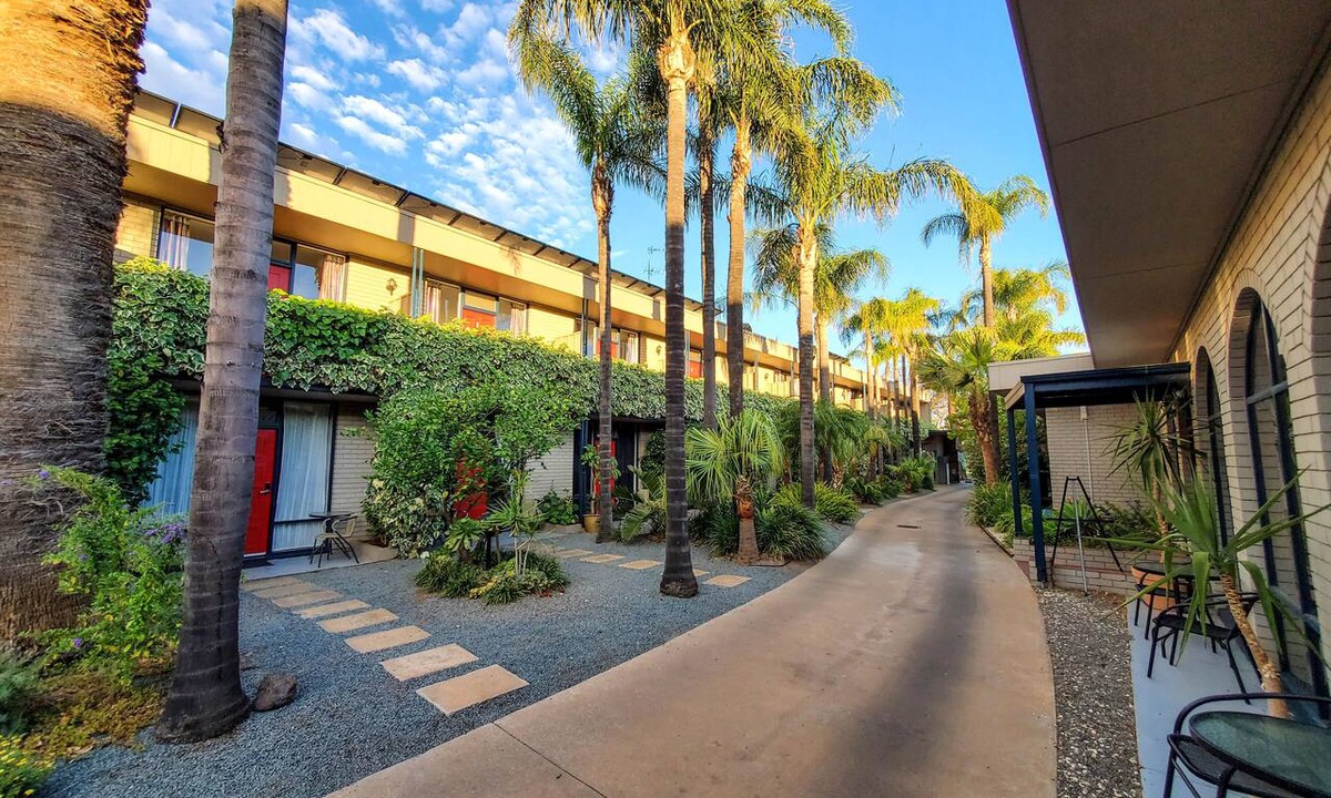 Mildura Hotel | Sandors Motor Inn