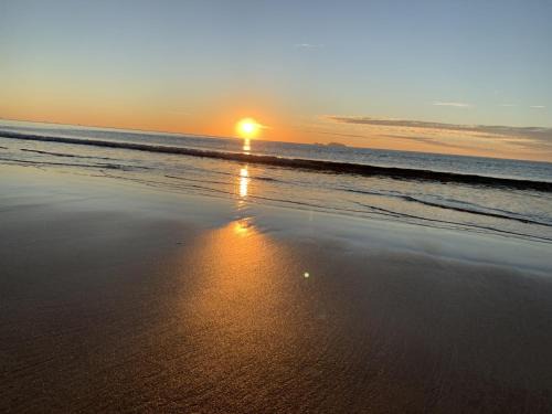 Sarina Beach Hotel | Sandpiper Motel