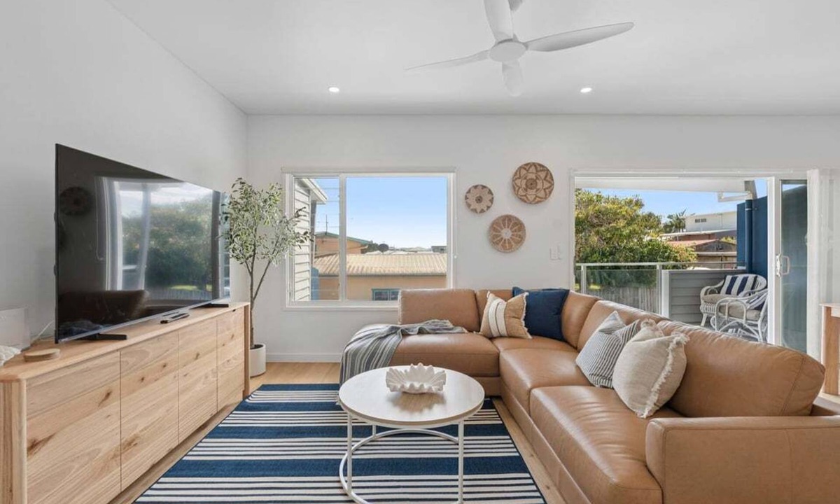 Woolgoolga Apartment | Sandy Toes - Walk to Beach, Pet Friendly, Stylish