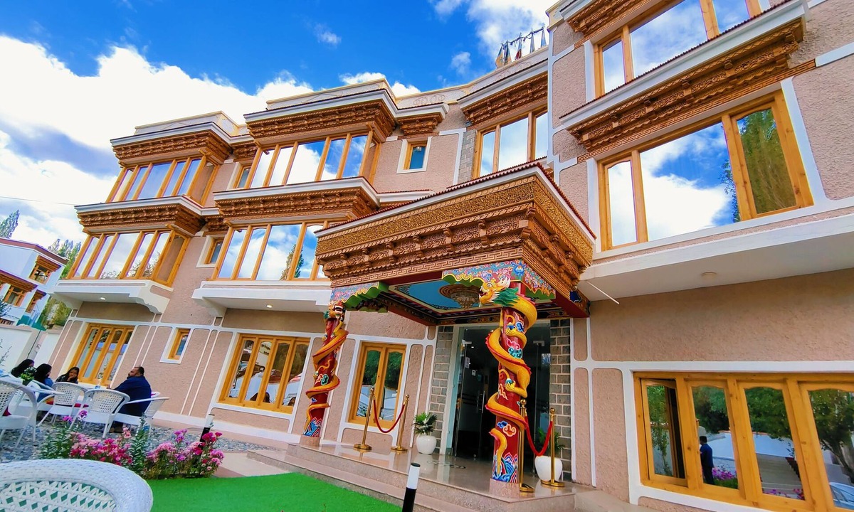 Leh Hotel | Sangaylay Palace