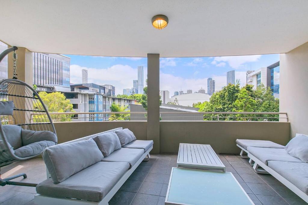 South Brisbane Apartment | Saphira Edge - Art Deco Elegance in Brisbane's Heart