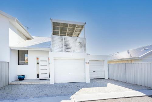 Scarborough Villa | Scarborough Villa on Mickey