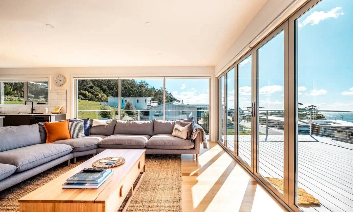 Bicheno House | Sea Eagle Escape - Luxury Accommodation