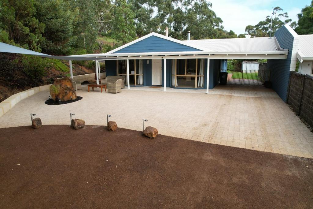 Eagle Bay House | Sea Gypsy