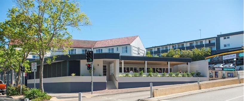 Nelson Bay Hotel | Seabreeze Hotel