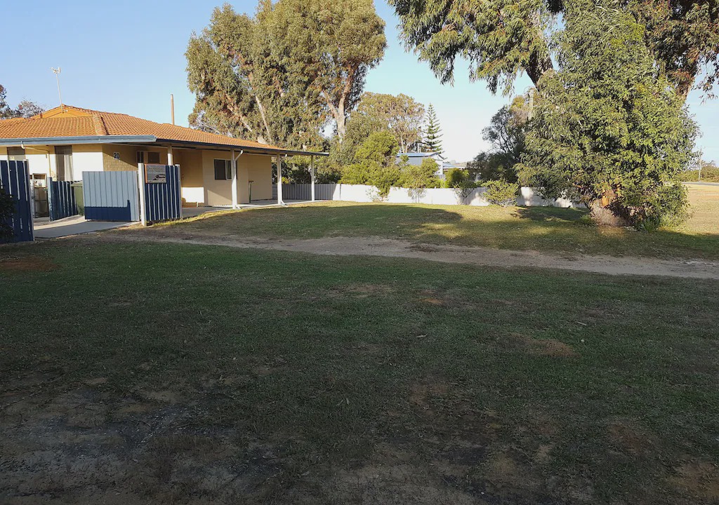 Leeman House | "Seaclusion" - Fully renovated 4 bedroom house