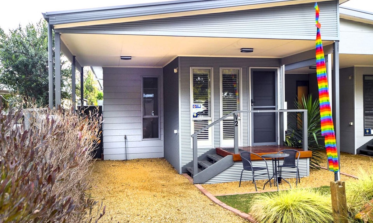 Normanville Villa | Seagrass Villas 2, Romantic Getaway with spa.