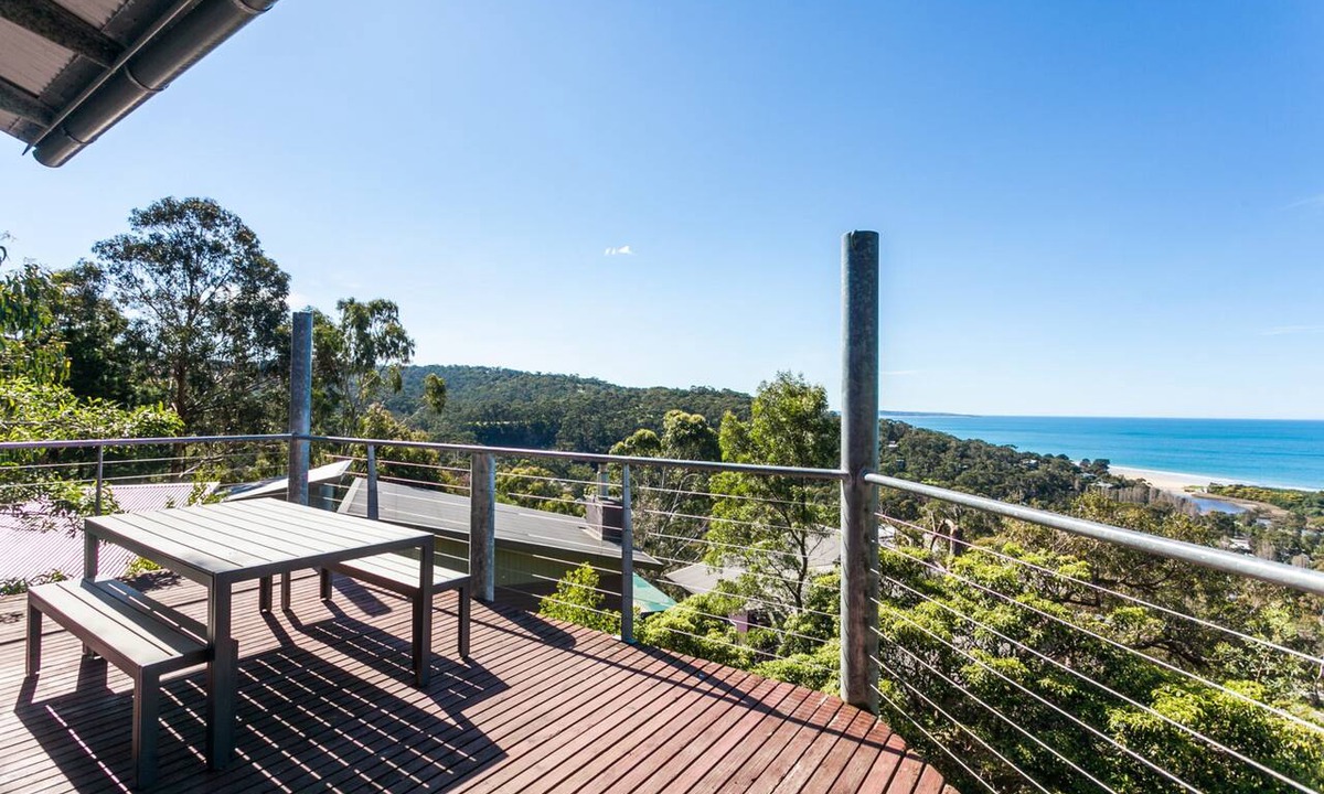 Lorne House | Seamist - Elevated With Amazing Outlook