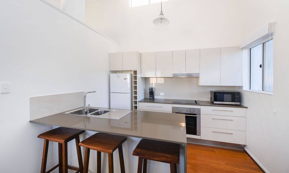 Peregian Beach Apartment | Seamistral - 1/21 Oriole Avenue