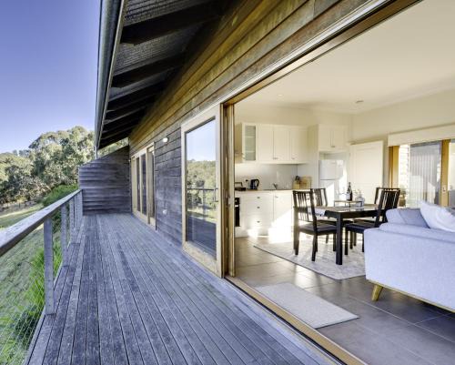 Hindmarsh Valley Bed & Breakfast | Seascape Retreat