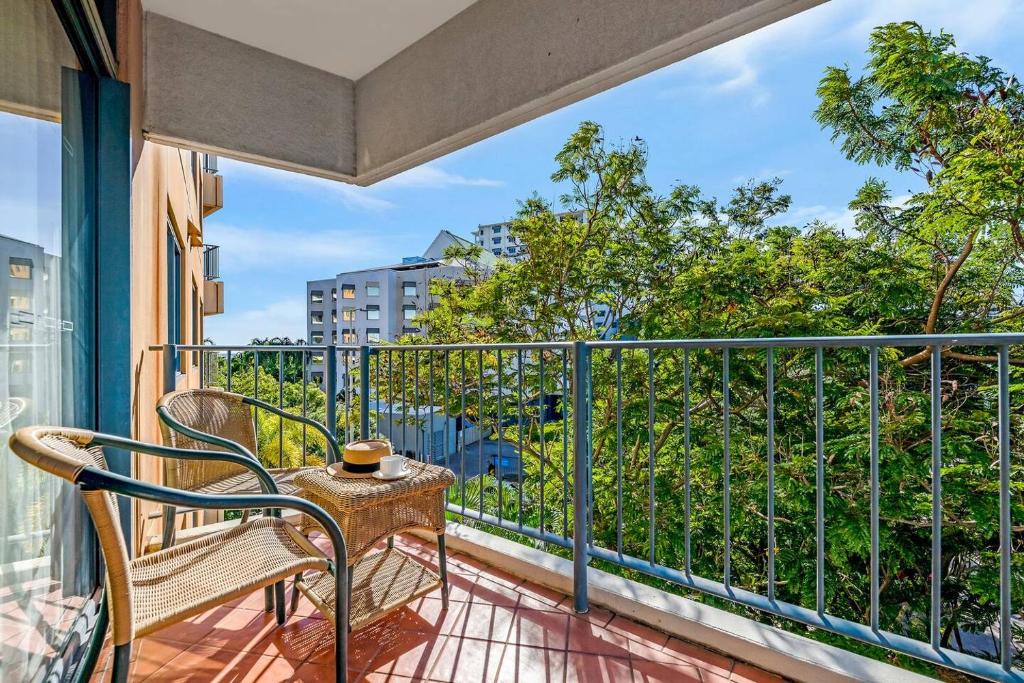 Darwin City Centre Apartment | Seaside Oasis with Balcony along the Esplanade