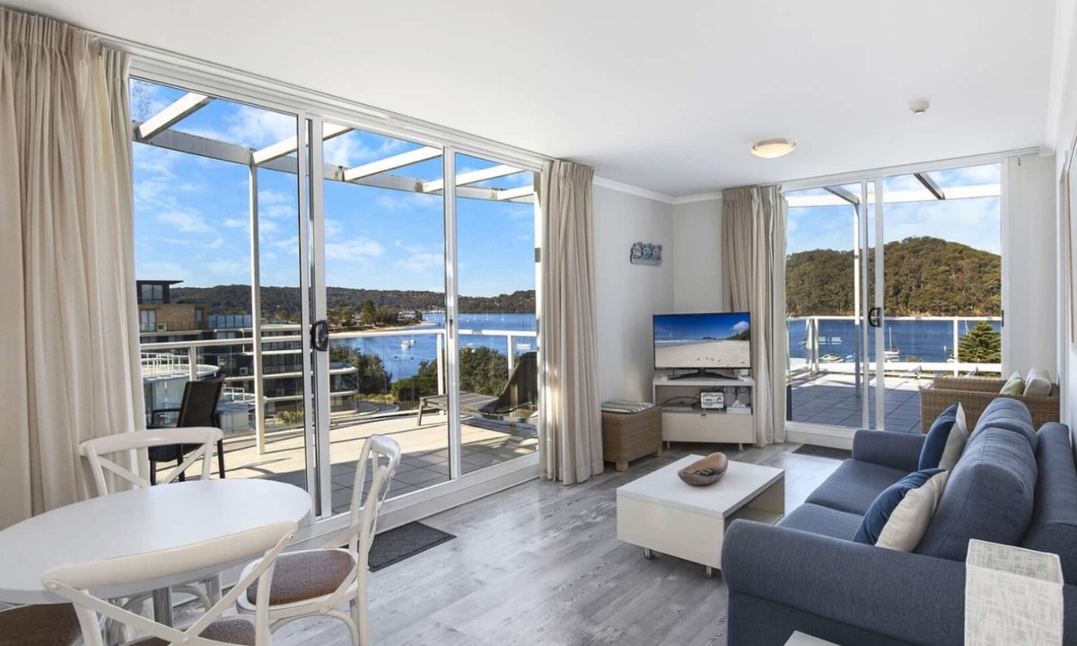 Ettalong Beach House | SEASIDE SERENITY - ETTALONG BEACH RESORT