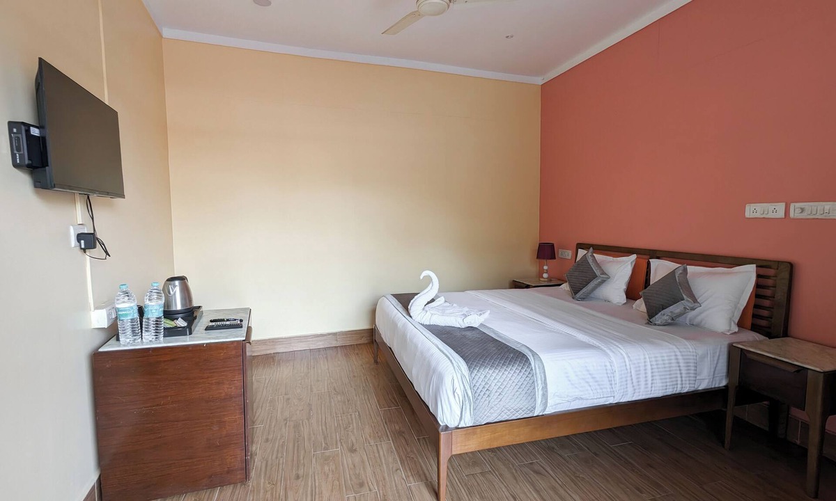 Ashvem Hotel | Seaside Serenity Resort