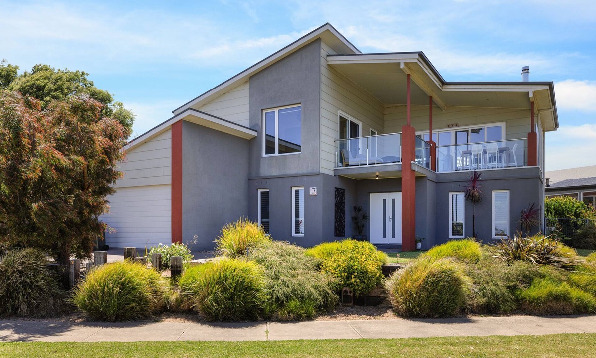 Rhyll House | SeaVision Escape