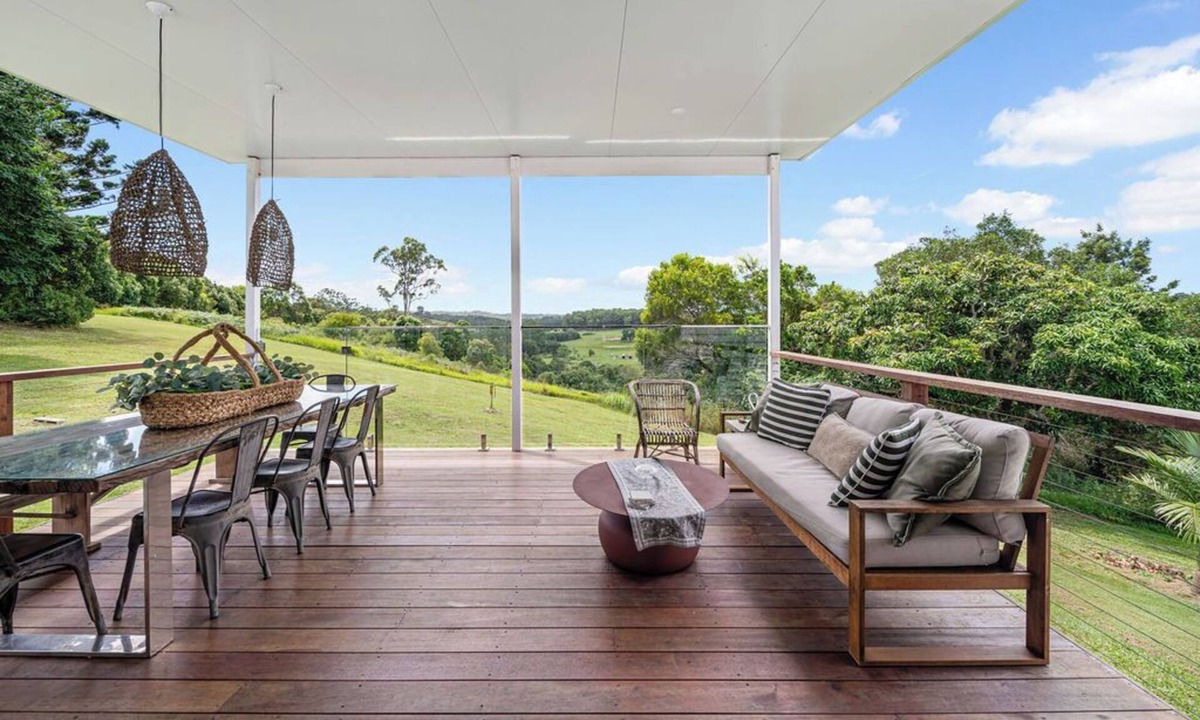 North Deep Creek House | Secluded Beautifully Renovated Queenslander on 37 Acres + Stunning Views