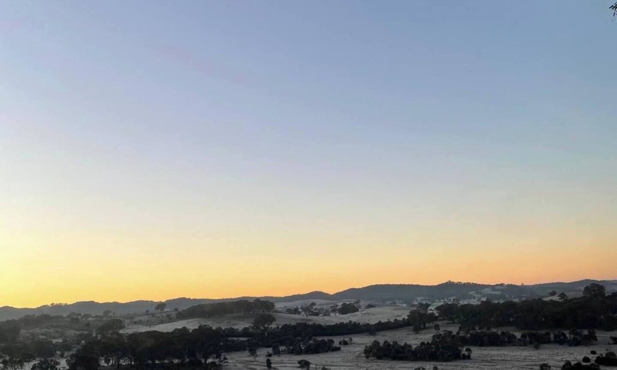 Yass River Cottage | Secluded Farm Stay on Yass River – Trails, Animals, Fire Pit & River Fun