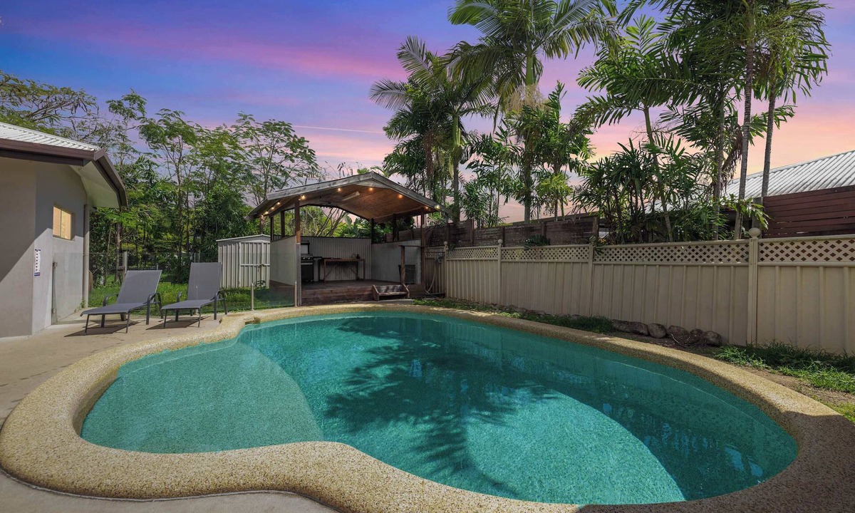 Kewarra Beach House | Seednest 7 bedroom beach house Pool &Game Room