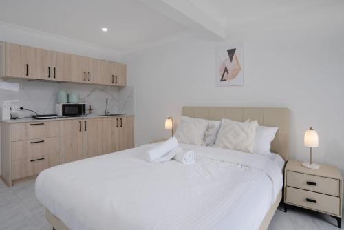 Macgregor House | Self-Contained Unit Perfect for Solo or Couple Travelers