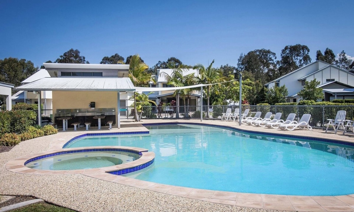 Noosaville Apartment | Serene Escape with Resort Amenities