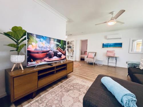 Redland Bay House | Serene Saltair