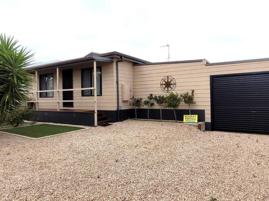 Moonta Bay House | Serenity on Spry