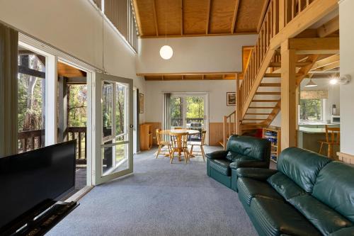 Sawmill Settlement House | Settle @ Sawmill