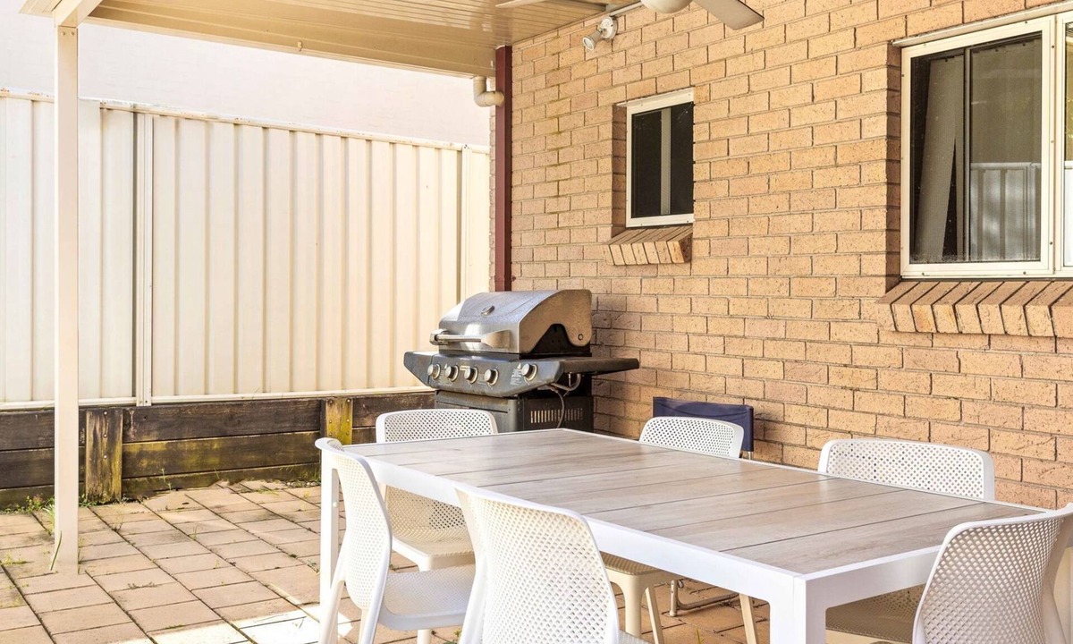 Shell Cove House | Shell Cove Modern Coastal Stay Near Marina & Beach