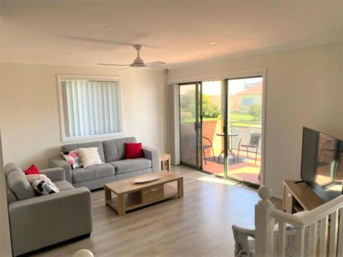 Shellharbour House | Shellharbour Beach Daze