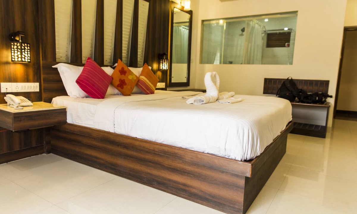 Cavelossim Hotel | Shikara Beach Resort