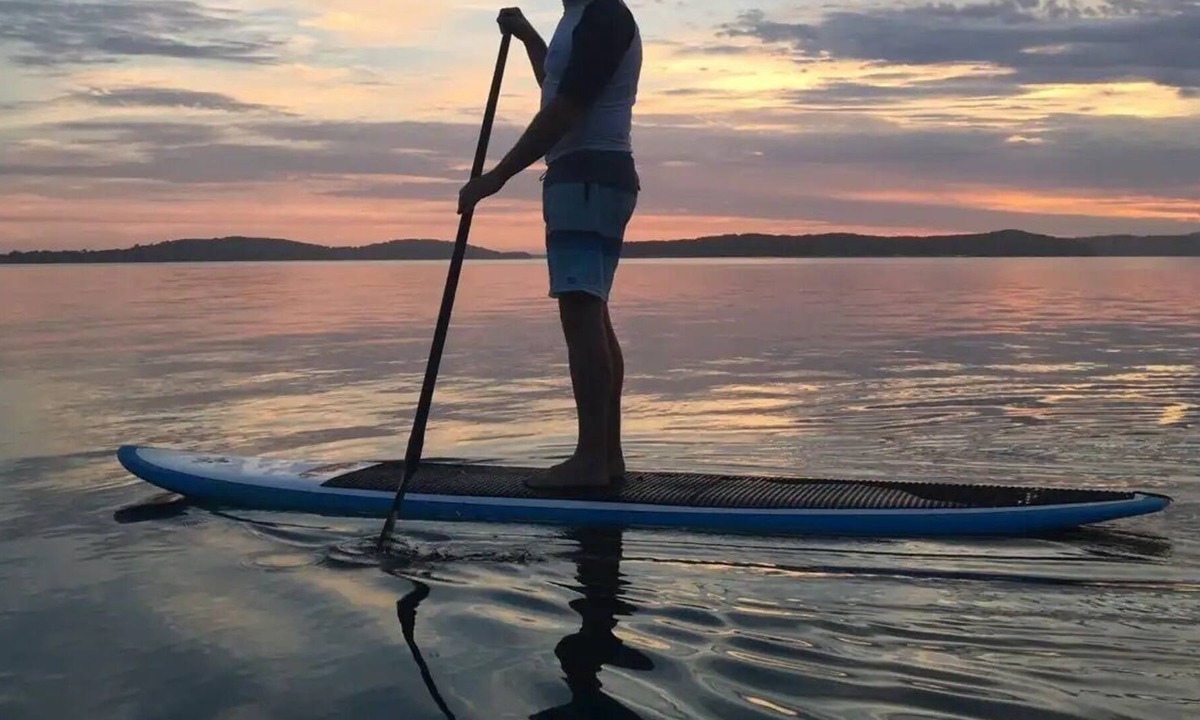 Lake Macquarie City Council House | Shingle Splitters Point Lake House