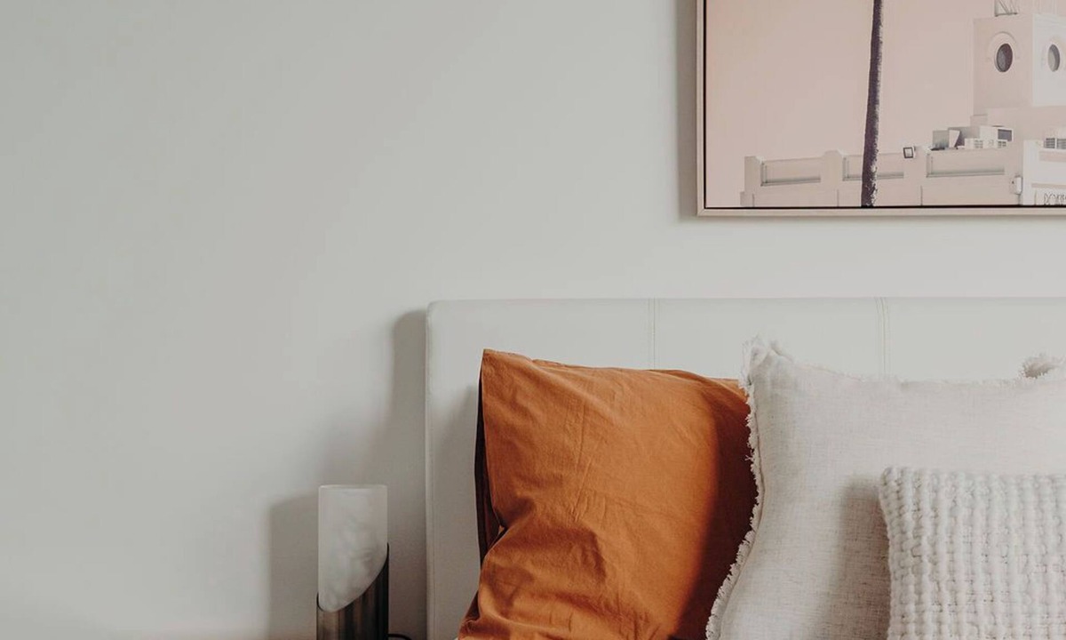 Penguin House | Short walk to the beach and local cafes
