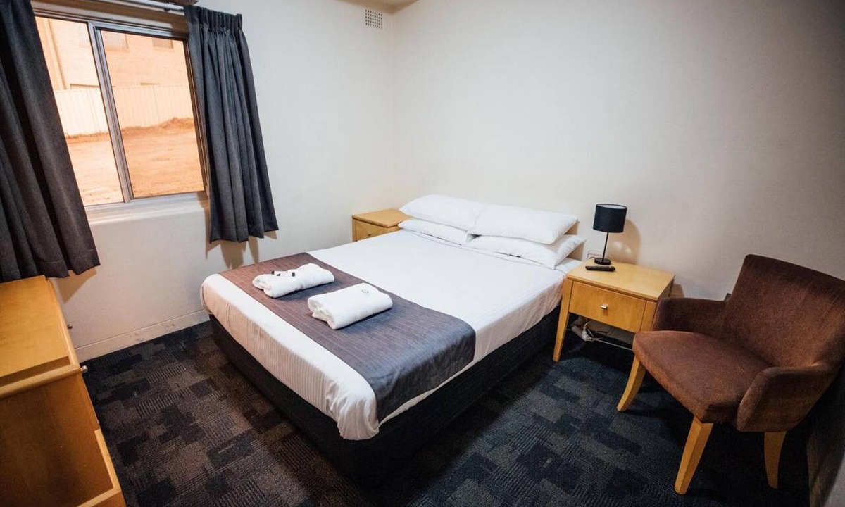 Shortland Hotel | Shortland Budget Accommodation