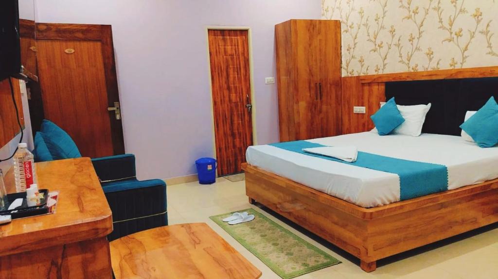 Varanasi Hotel | Shree Mangalam Residency