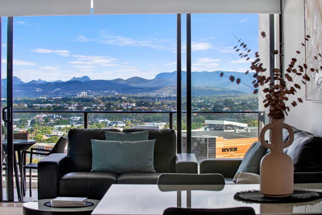 Broadbeach Apartment | Sierra Grand Broadbeach - Walk to Beach & Pacific Fair - Hosted by wowstay