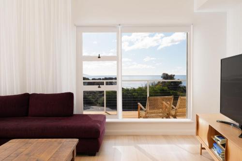 Bicheno House | Silver Hill ~ from farm cottage to splendid beachy vibes!